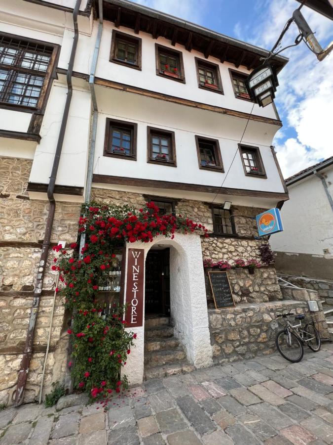 Patche Residence - A Wine Cellar Hideaway In The Historic Home Of Revolutionary Metodi Patche Ohrid Exterior foto